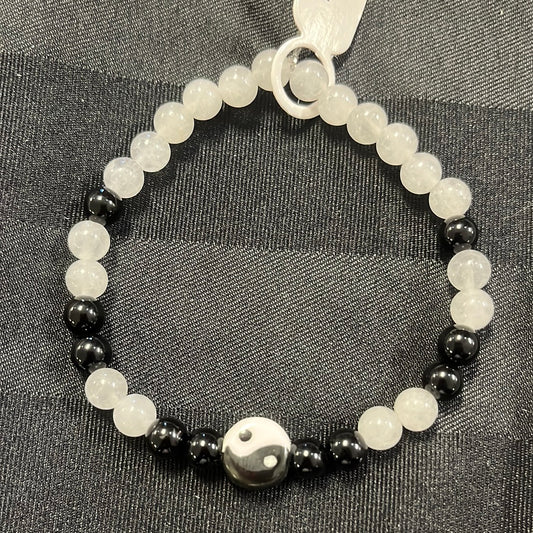 Black Agate and White jade crystal bracelet 7.5”