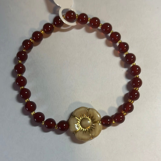 Carnelian crystal bracelet - 7.5” beige and gold flower