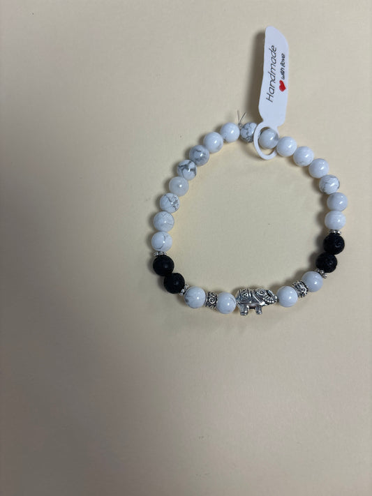 Howlite & lava stone crystal bracelet - 7”