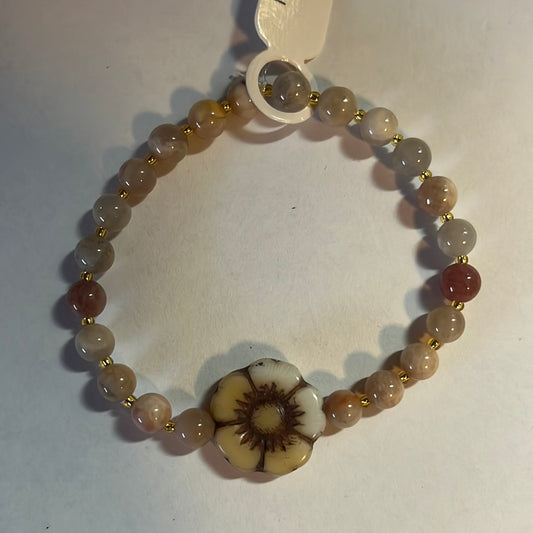 Sunstone crystal bracelet - 7”