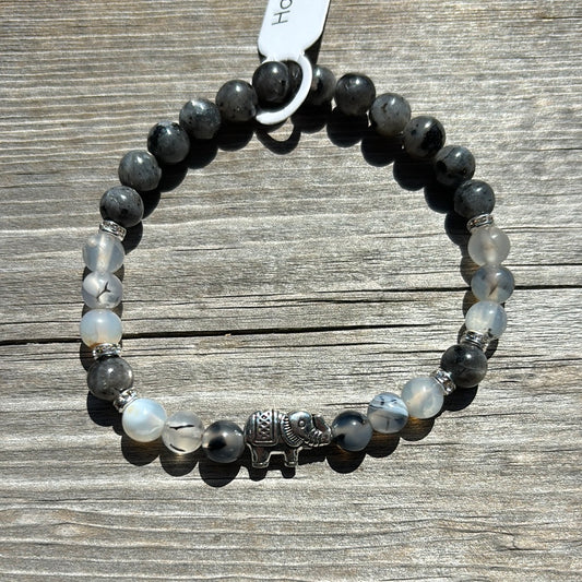 Agate and Glaucophane crystal bracelet - 7” elephant