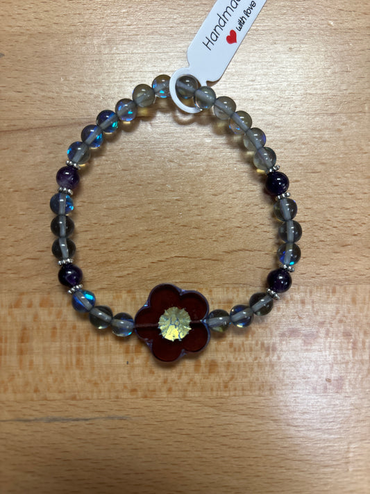 Gray Aurora borealis glass and amethyst crystal bracelet - 7.5” purple flower